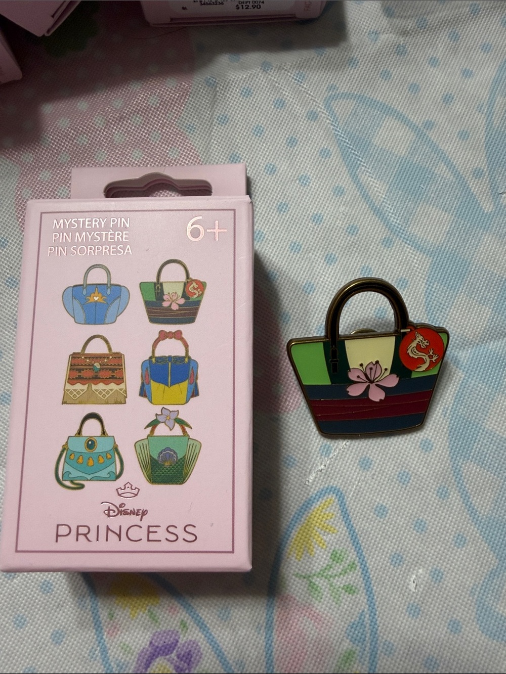 Disney Princess Mulan  Bag Pin - Green, Navy & Pink